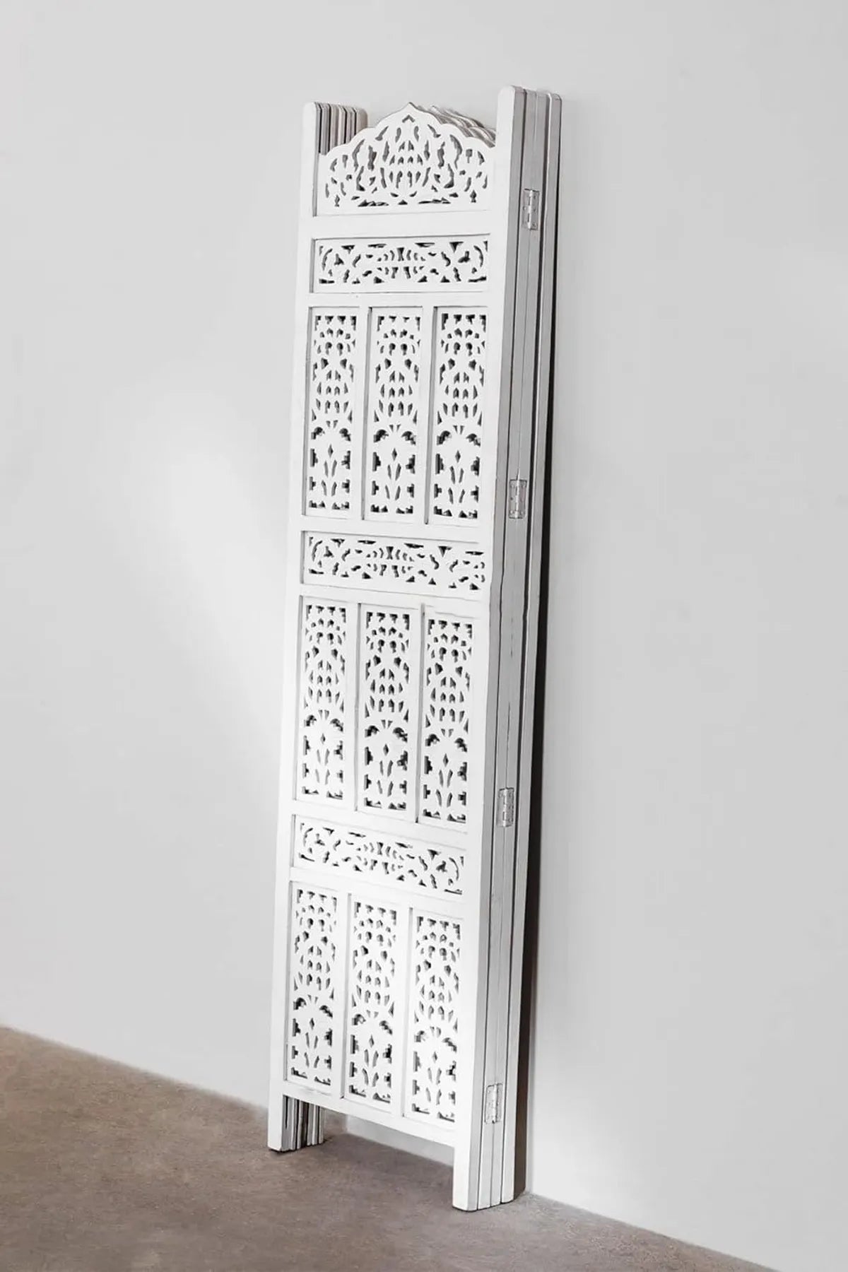 4-Panel White Mango Wood Room Partition – Foldable Privacy Screen Divider